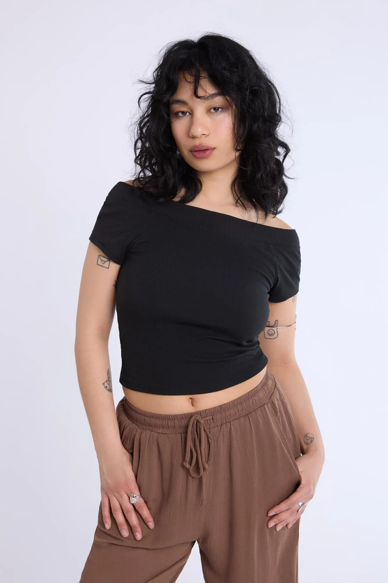 Short Sleeved Off Shoulder Ribbed Knit Top