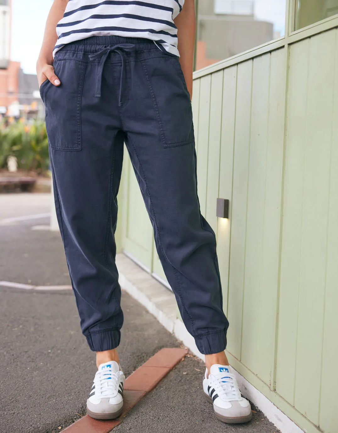 Weekend Utility Pants - Navy